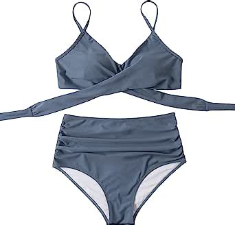 micro bikini am strand|Mikro Bikini: Das steckt hinter dem Sommer